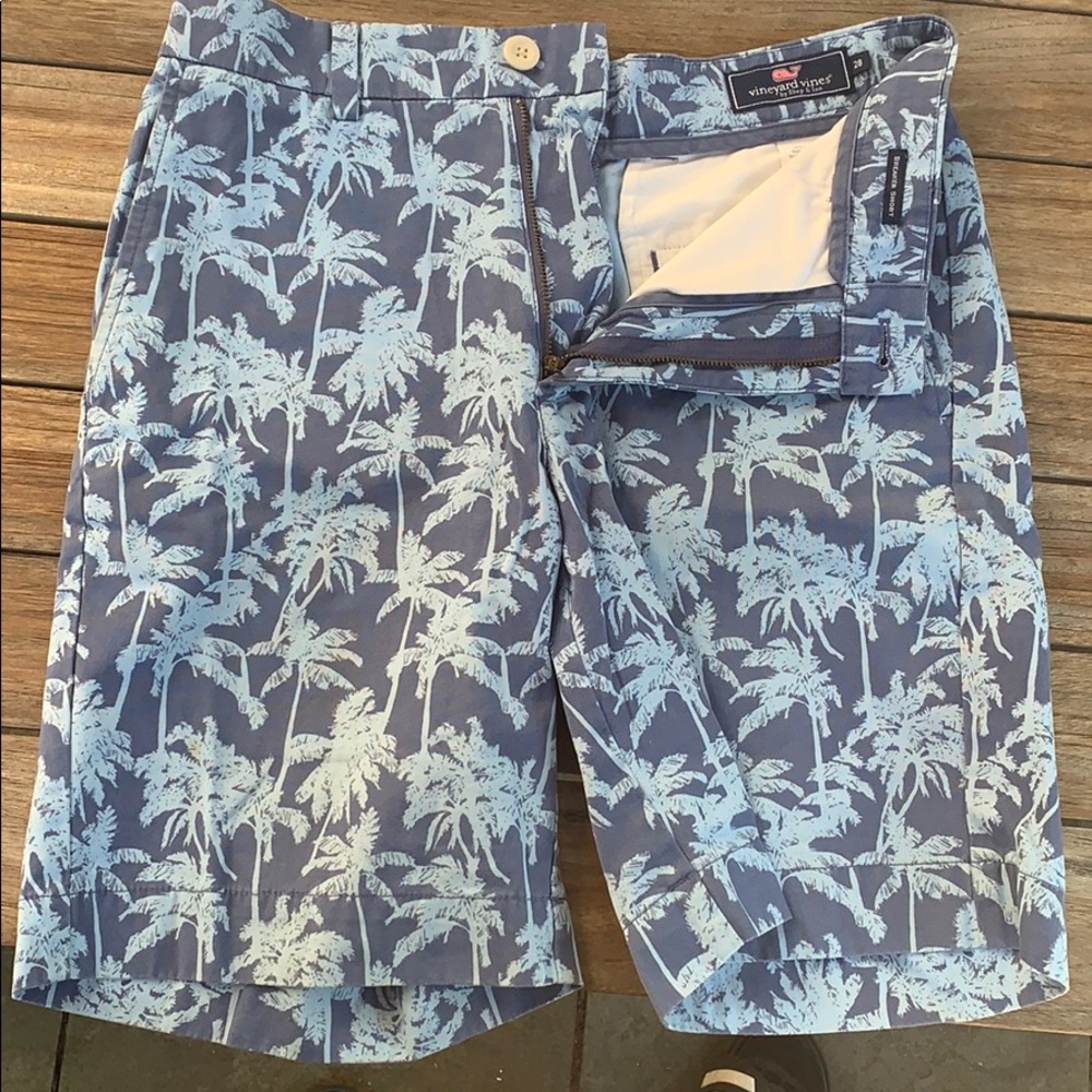 Vineyard vines breaker shorts